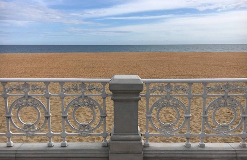 Islantilla Casa | Acogedor Adosado en Islantilla: Disfruta Playa, Golf y Aventuras