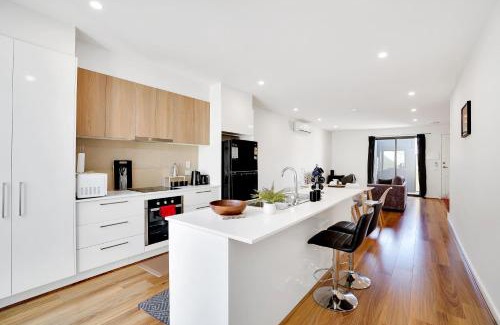 Werribee Apartamento | Cozy Townhouse in Werribee centre