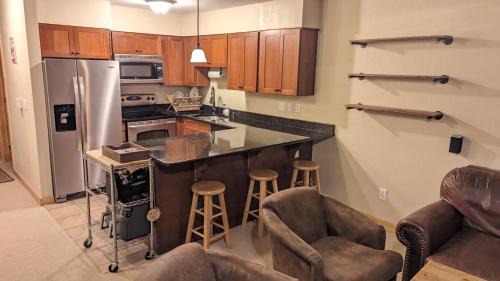 Warrior's Mark Casa | Cozy Townhouse on the main bus line