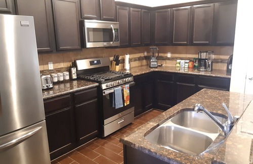 Chamberino Casa | Cozy Transmountain El Paso Home with Garage, 4-Bed & 2-Living Areas
