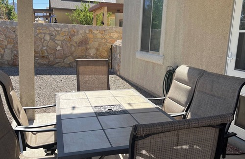 Chamberino Casa | Cozy Transmountain El Paso Home with Garage, 4-Bed & 2-Living Areas