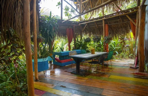 Jacó Casa | Cozy tropical / industrial quonset located in a secondary tropical forest.