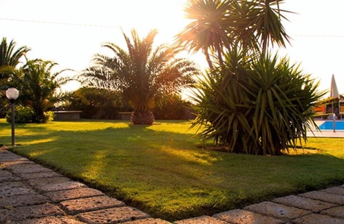 Scarlino Scalo Apartamento | Cozy Tuscan apartment with pool by the sea!
