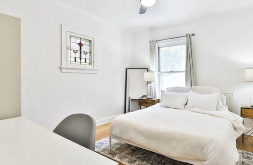 St. Louis Casa | Cozy two bed, one bath STL City charmer!