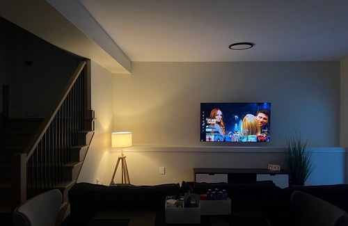 Bedford Condominio | Cozy two bedroom basement Apartment nestled in a highbrow area in Bedford!