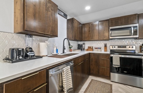 Broken Arrow Casa | Cozy two bedroom charmer close to Downtown BA