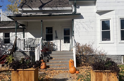 Green Bay Casa | Cozy Two bedroom centrally located near stadium