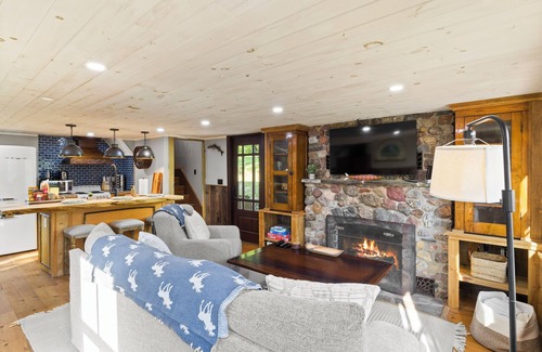 Rushville Casa | Cozy Two Bedroom Home Next to Canadaigua Lake Private 9+ Acres