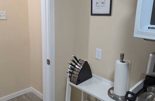 Winnipeg Apartamento | Cozy two-bedroom retreat in the heart of St. Boniface,