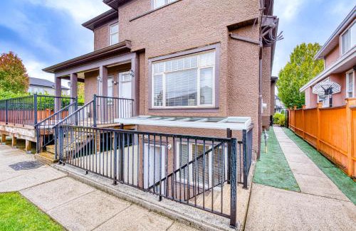 Arbutus Ridge Casa | Cozy two beds lower level suite in Vancouver West