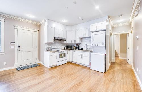 Arbutus Ridge Casa | Cozy two beds lower level suite in Vancouver West