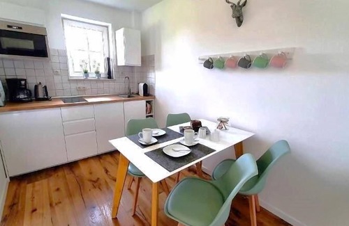 Schlatzendorf Apartamento | Cozy two-room apartment for up to 4 people with private terrace or balcony