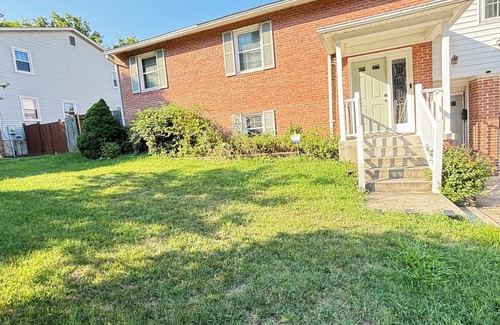 Wheaton-Glenmont Casa | Cozy unit with private entrance in Silver Spring next to Brookside Garden Park