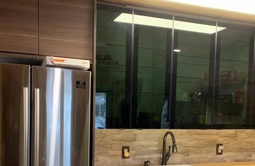 Kiamesha Lake Casa | Acogedor hasta cerca del lago Kimesha! (Jacuzzi y mesa de billar)