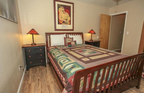 Summit Estates Casa | Cozy up to Summit-1651 by Big Bear Vacations
