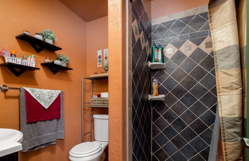 Farmington Apartamento | Cozy upstairs apartment