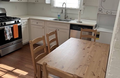 East Carrollton Casa | Cozy uptown house