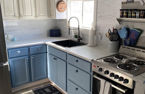 Mystic Island Casa | Cozy Waterfront Cottage Near Historic Town-Pets OK