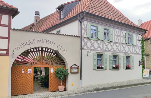 Sommerach Apartamento | Cozy vacation apartment (60sqm) for up to 4 people with kitchenette