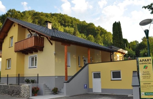 Loich Apartamento | Cozy vacation apartment (55sqm) on the first floor with terrace