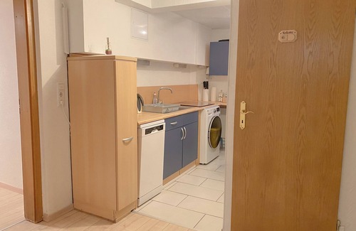 Kehl Apartamento | Cozy vacation apartment on the Rhine promenade. Family and group friendly!