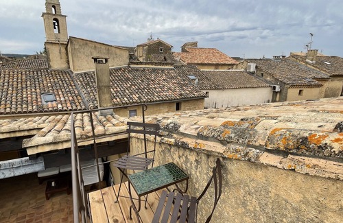 Vers-Pont-du-Gard Casa | Cozy vacation home in picture-book village, 2 km to the beach at the Pont du Gard