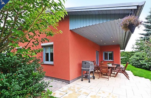 Zirchow Casa | Casa de vacaciones amueblada con amor, jardín, zona de barbacoa y WiFi.