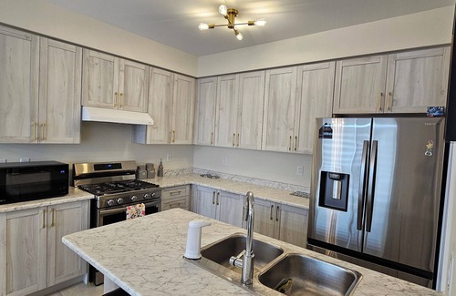 Welland Casa | Cozy vacation home near US- Canada Border Lic.#STR289n