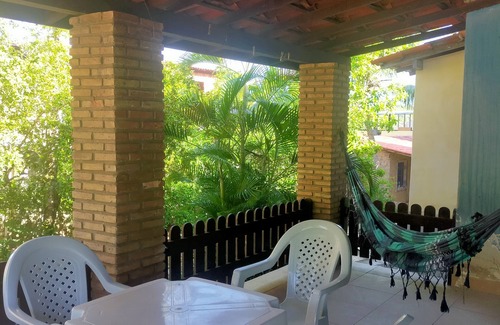Itaparica Casa | Cozy vacation home surrounded by greenery a few steps from the sea