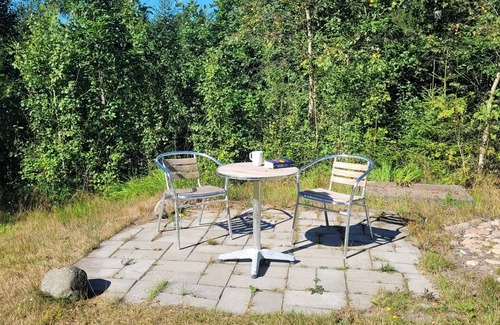Laholm Municipality Casa | Cozy vacation home with fireplace, close to lake and sea and with rowing boat