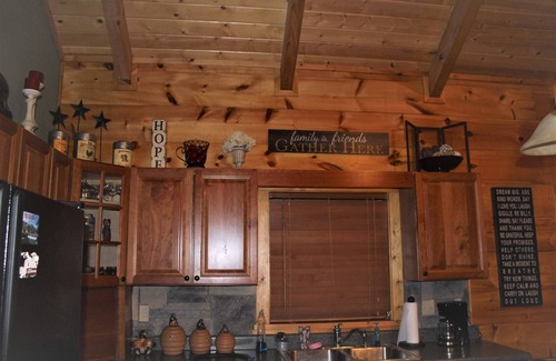Gatlinburg - Pigeon Forge Cabina | Acogedor retiro en el valle, excelente ubicación, cabaña de vacaciones perfectas