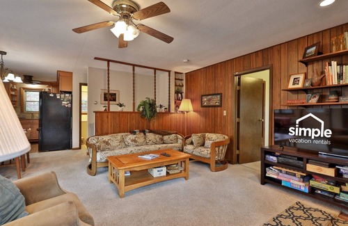 Bridgewater Corners Casa | Cozy Vermont House Near Killington and Woodstock. Mountainside. Close to Slopes.