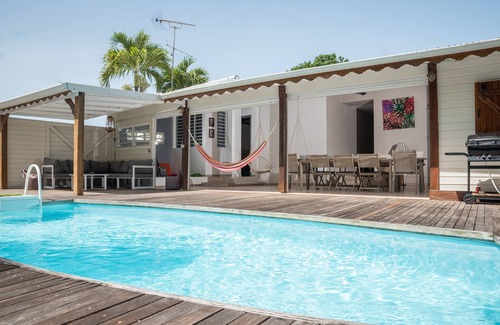 Bas du Fort Villa | Villa acogedora, gran capacidad y piscina.