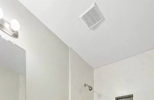 Silver Lake Casa | COZY VILLA: @ the most convenient location