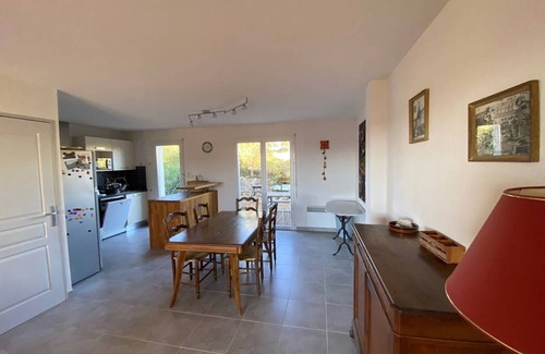 Leucate Villa | Villa T4 en Barrio Residencial con Piscina, Wifi, para 7 Personas, Cerca de Playa y Comercios