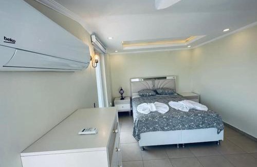 Kadriye Villa | Cozy Villa with Private Pool in Belek