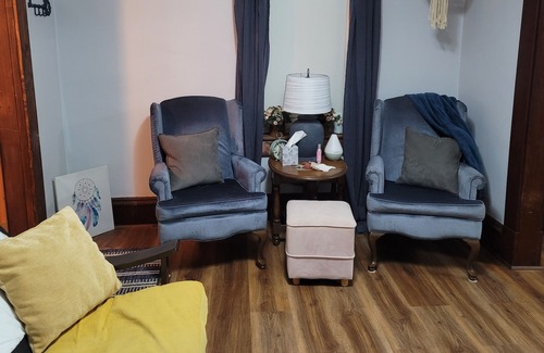 Blaine Lake Casa | Cozy Vintage Home