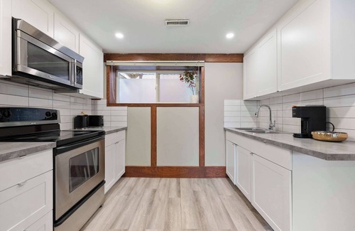Northwest Calgary Casa | Cozy w Fireplace - 2BR Private Suite , FREE Banff Pass