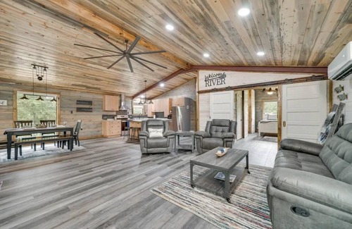Golden Cabina | Cozy *water front cabin* for 4 w/ kayaks, fire pit