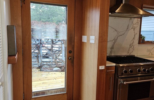 Loveladies Casa | Cozy waterfront boaters dream on private lagoon with hot tub.