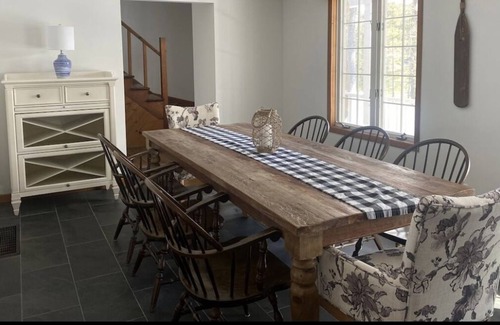 Port Sydney Cabaña | Cozy waterfront Cottage perfect for families