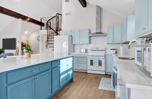 West Tawakoni Casa | Cozy Waterfront Escape: Sunsets, Firepit, & Relaxation with Friends & Family