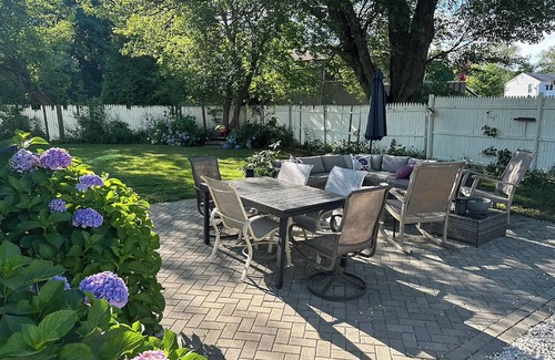 Warwick Casa | Cozy Waterfront Furnished Home, Ideal for Travel Nurses & Corporate Stays