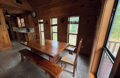 Jasper Cabina | Cozy waterfront house in quiet neighborhood!