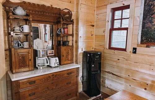 Malone Cabina | Cozy Waterfront Lake Cabin - New Listing - Adirondacks - Long Lost Lodge