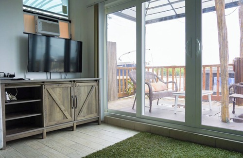 Hollywood Lakes Apartamento | Cozy Waterfront Studio