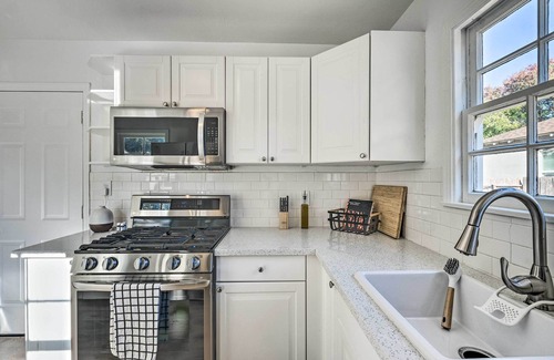 West Sacramento Casa | Cozy West Sacramento Getaway w/ Private Yard!