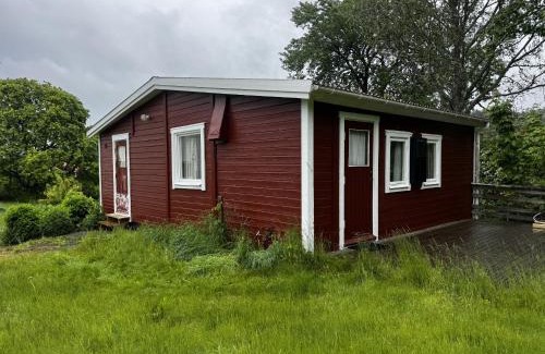 Hallevadsholm Casa | Cozy wilderness cabin at Kynnefjäll close to lake SE09081