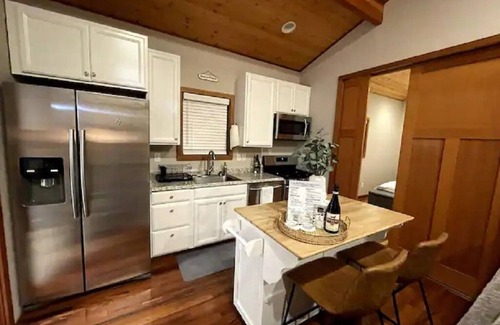 Sherwood - Tualatin South Cabina | Cozy Willamette Valley Cabin With Modern Comforts