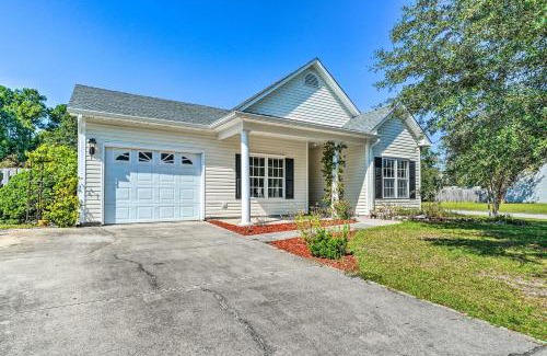Murraysville Casa | Cozy Wilmington Bungalow about 6 Mi to Beaches!